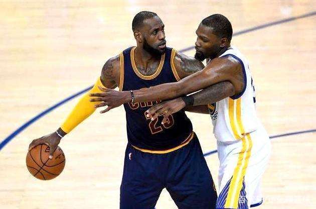 巴萨官方：特尔施特根已获医疗许可，入选对阵法兰克福大名单（巴萨官宣：特尔施特根通过体检复出，入选战法兰克福名单）