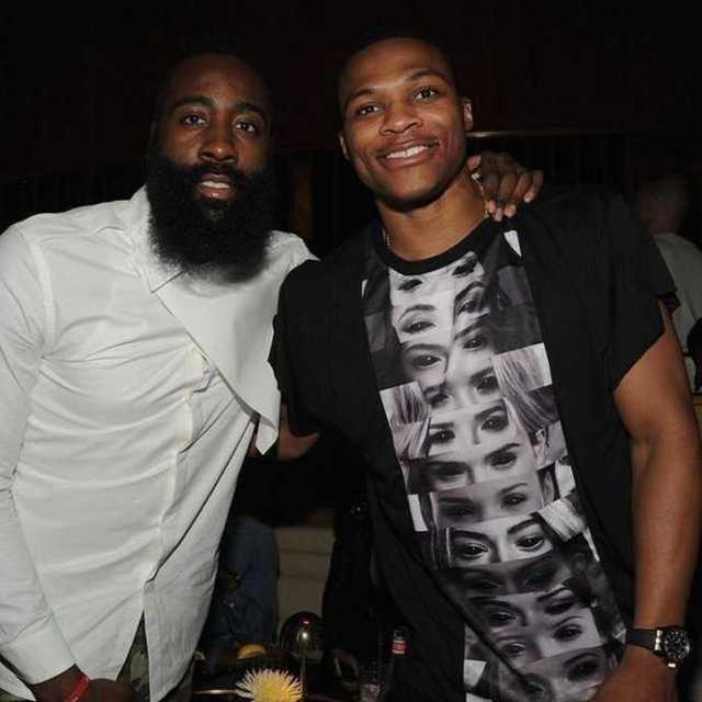 东体：蒯纪闻的伤势情况目前来看不至于像外界传得那么严重（东体：蒯纪闻伤情暂未如外界传言般严重）