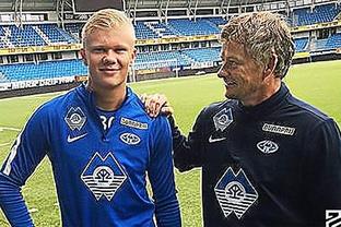 德甲战报：伯格1射1传，霍芬海姆3-0完胜奥格斯堡