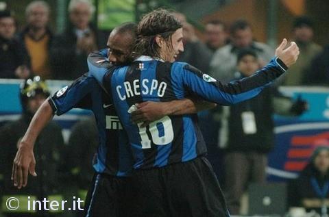 意甲爆笑剧场：绿黑小旋风VS紫百合魔法团，今晚谁家厨房不冒烟？（意甲欢乐夜：绿黑旋风战紫百合魔阵，今夜哪家锅先开？）