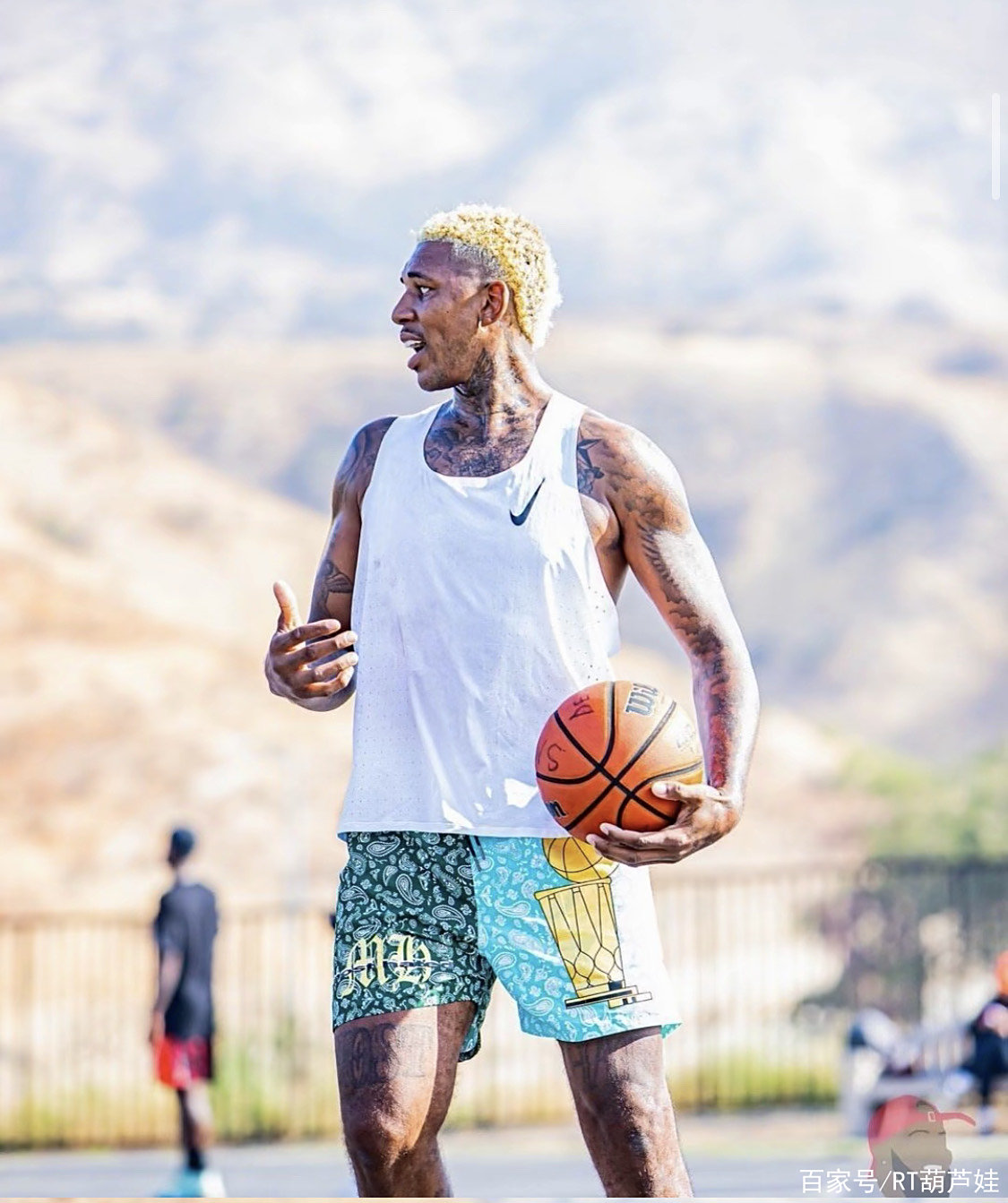 媒体人谈邵佳一：当年克林斯曼带德国前的履历更是一张白纸（媒体人评邵佳一：当初克林斯曼接手德国队前资历几近空白）