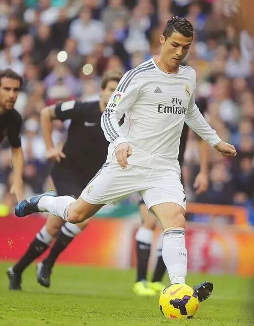 客战能否拿下？曼城近20次对阵水晶宫仅2负，失利均在主场（客场能否取胜？曼城近20次对阵水晶宫仅两败，且皆为主场失手）