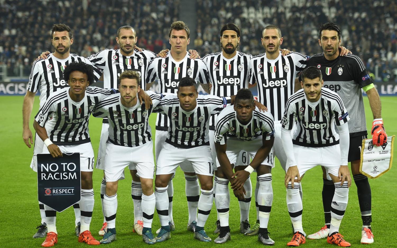 西媒：阿诺德和卡马文加今天接受检查，二人伤情都令人担忧